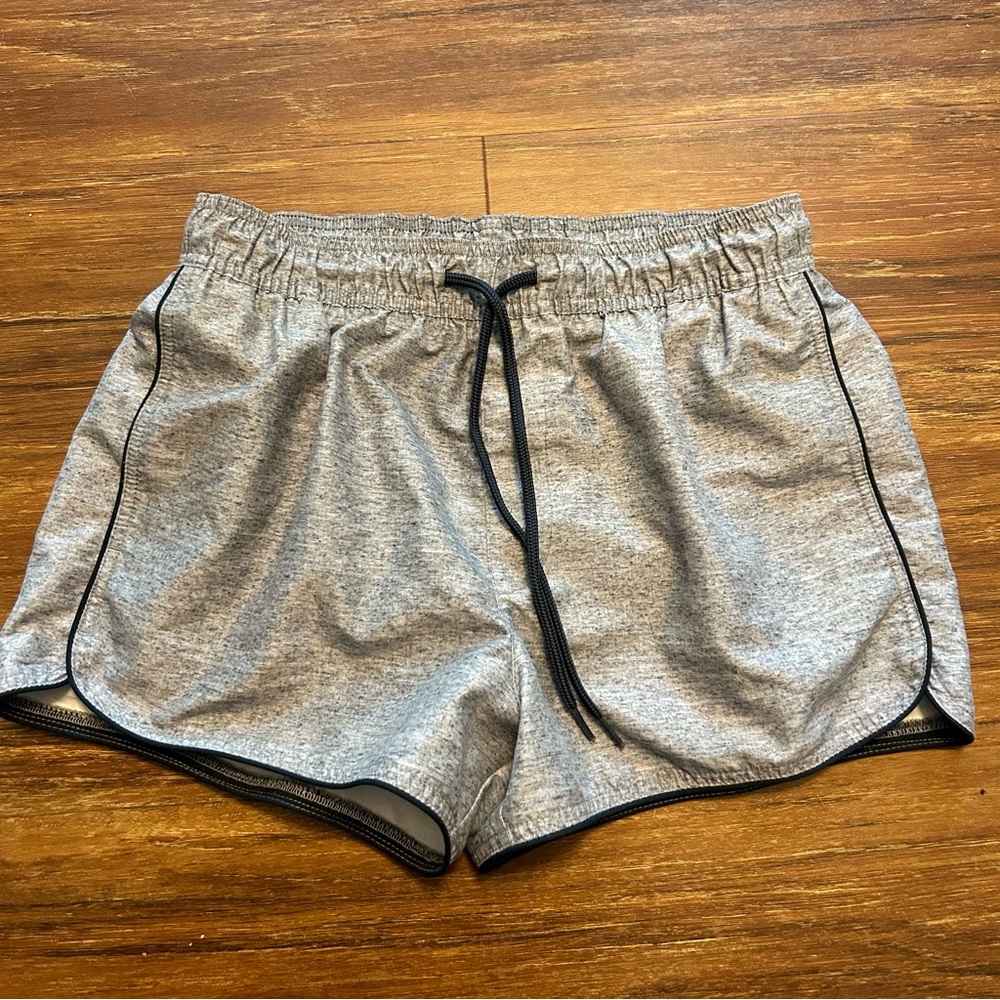 H&M sweet short size S
